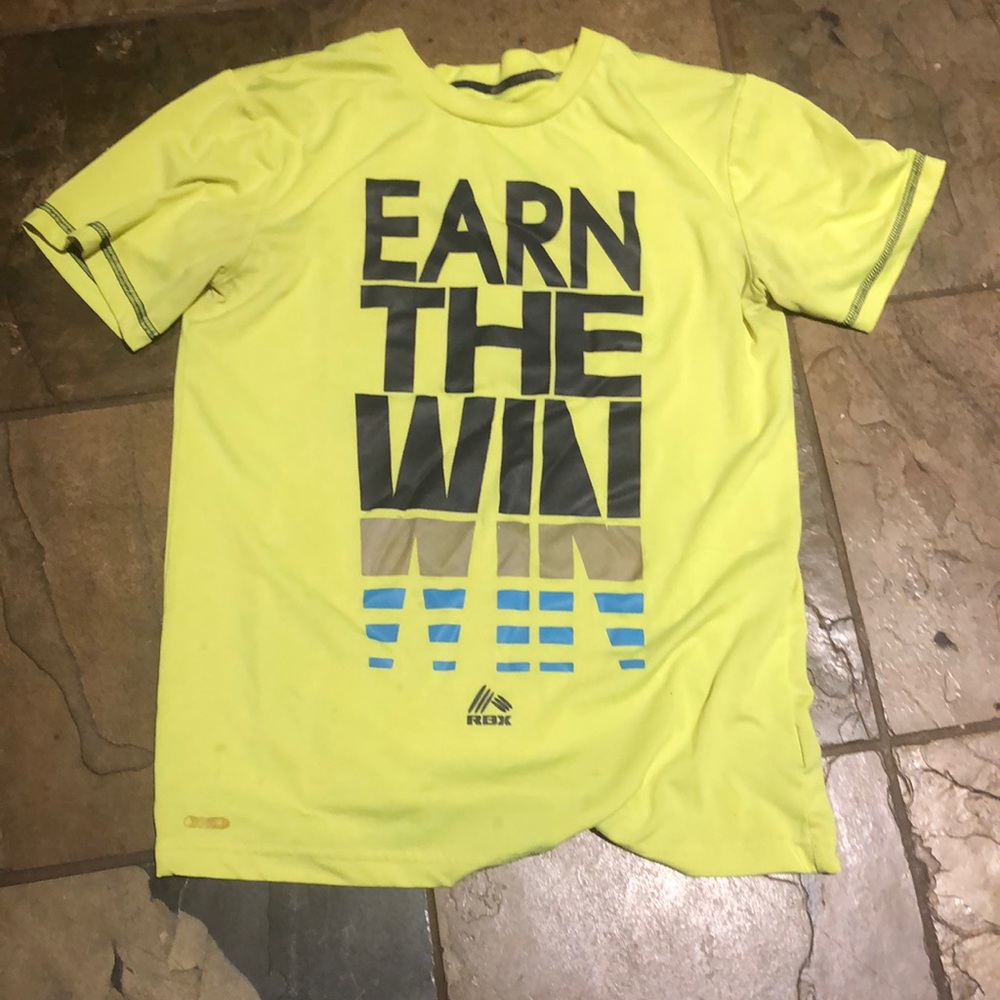 Reebok DRI-FIT EARN THE WIN T- Shirt Sz YXL